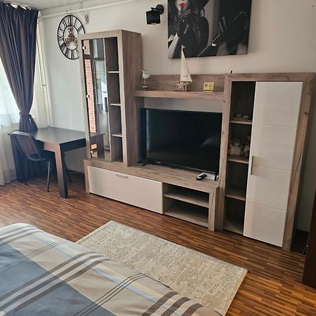 Garsoniera Dary Bloc G2Str Mihai Bravu Turnu Magurele ภายนอก รูปภาพ